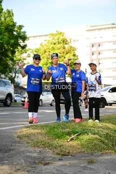 Runner Photo 4062188