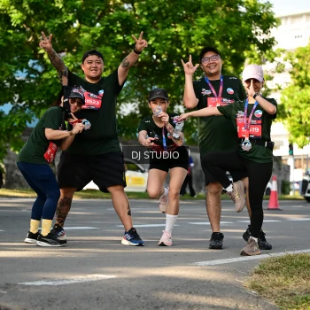 Runner Photo 4062301