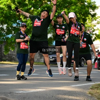 Runner Photo 4062318