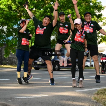 Runner Photo 4062325