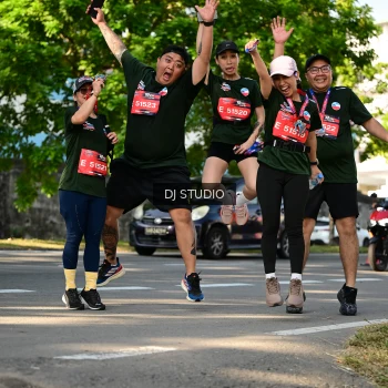 Runner Photo 4062346
