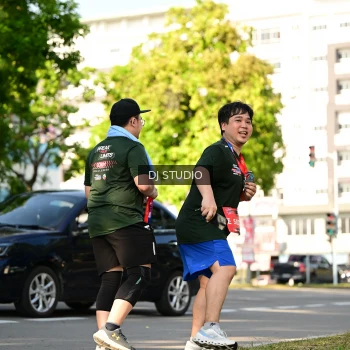 Runner Photo 4062553