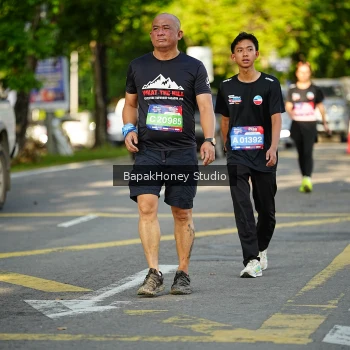Runner Photo 4062776