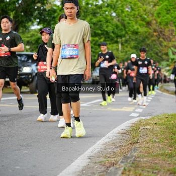 Runner Photo 4063011