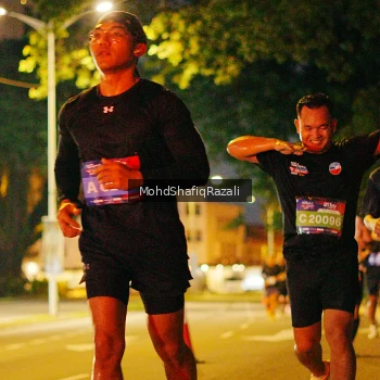 Runner Photo 4063075