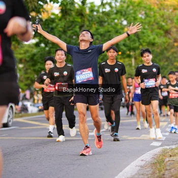 Runner Photo 4063080