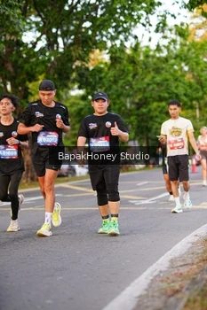 Runner Photo 4063083