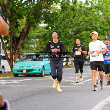 Runner Photo 4063089