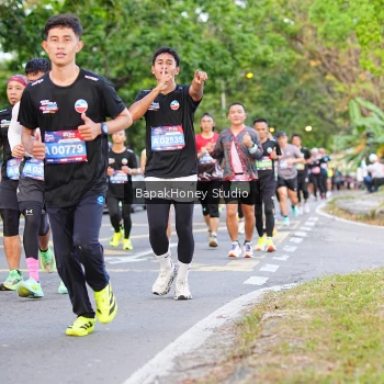 Runner Photo 4063110