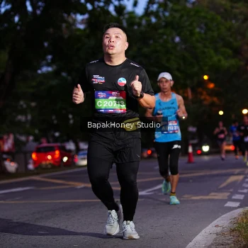 Runner Photo 4063140
