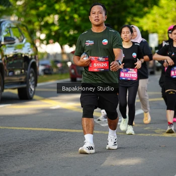 Runner Photo 4063303