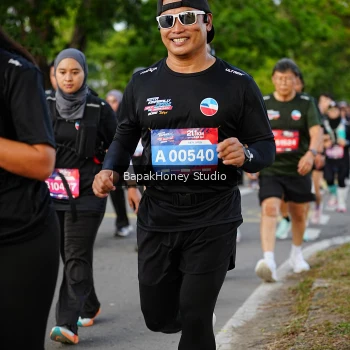 Runner Photo 4063355