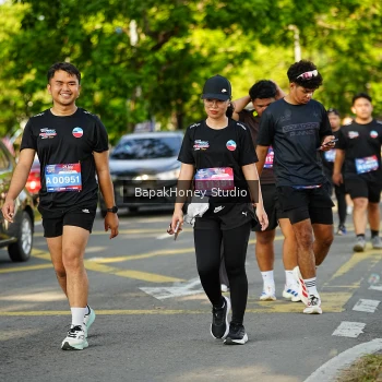 Runner Photo 4063590