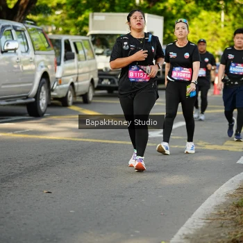 Runner Photo 4063653