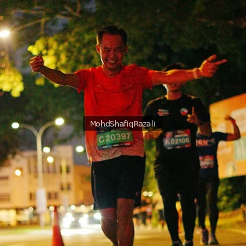 Runner Photo 4063654