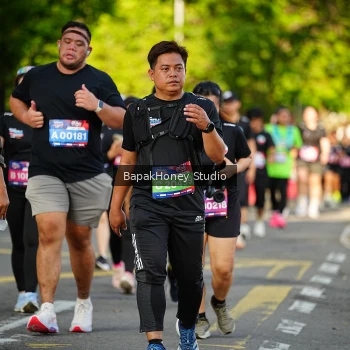 Runner Photo 4063706