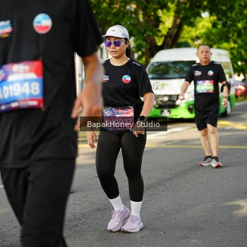 Runner Photo 4063708