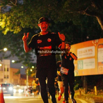 Runner Photo 4063773