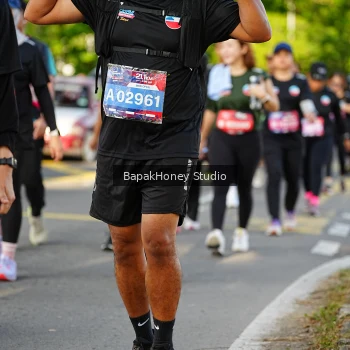 Runner Photo 4064345