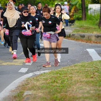 Runner Photo 4064386