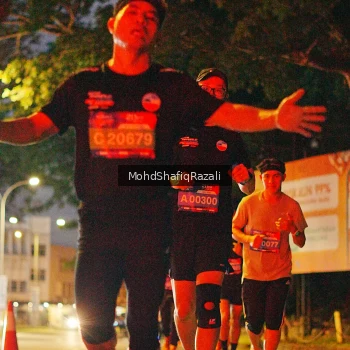 Runner Photo 4064405