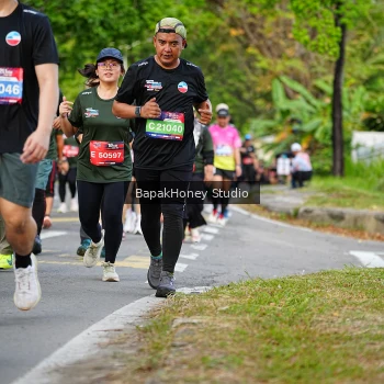 Runner Photo 4064499