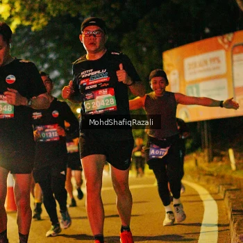 Runner Photo 4064619