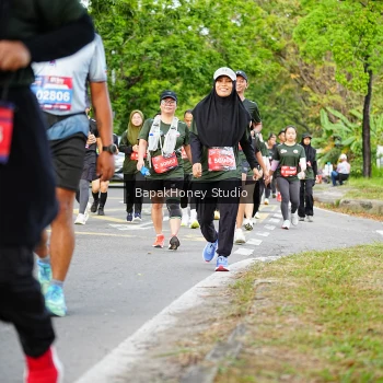 Runner Photo 4064904