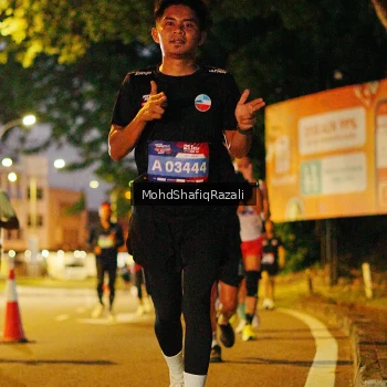 Runner Photo 4064909