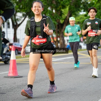 Runner Photo 4064975