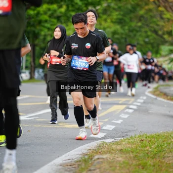Runner Photo 4065013