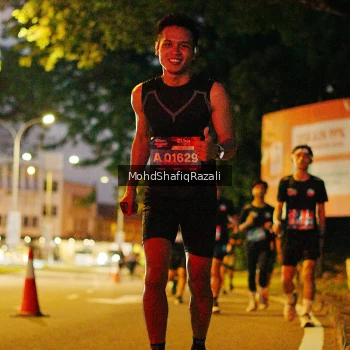 Runner Photo 4065015