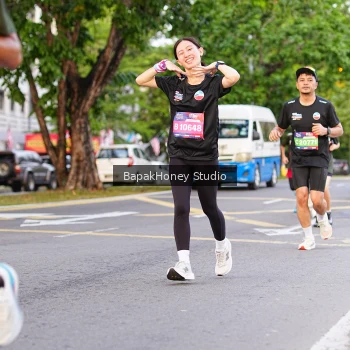 Runner Photo 4065175