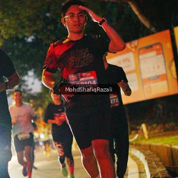 Runner Photo 4065419