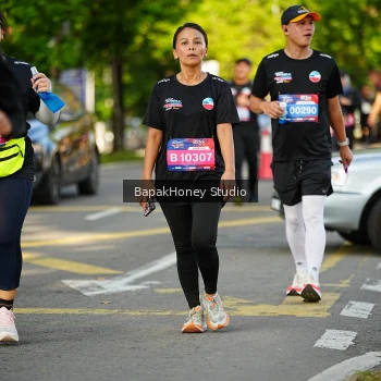 Runner Photo 4065430