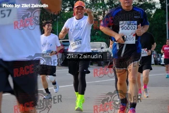 Runner Photo 406573
