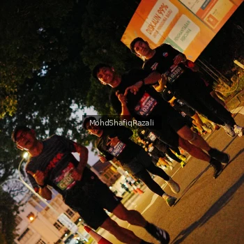 Runner Photo 4065930