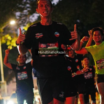 Runner Photo 4066013