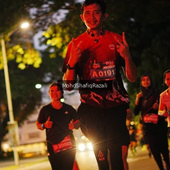 Runner Photo 4066068