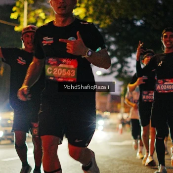 Runner Photo 4066073