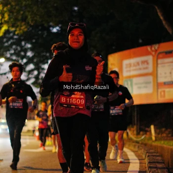 Runner Photo 4066214