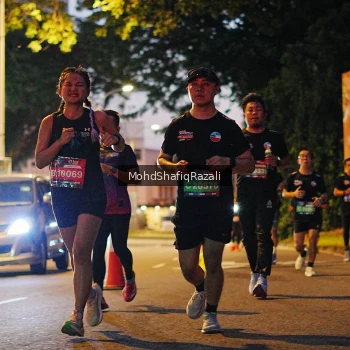 Runner Photo 4066225
