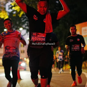 Runner Photo 4066255