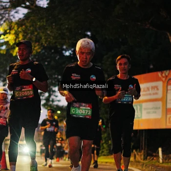 Runner Photo 4066270
