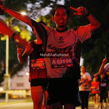 Runner Photo 4066405