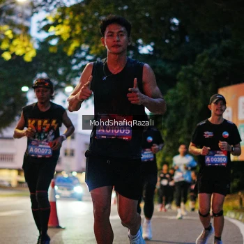 Runner Photo 4066710