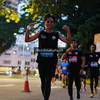 Runner Photo 4066737