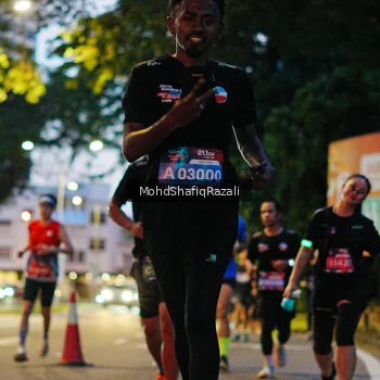 Runner Photo 4066745