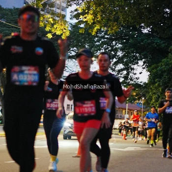 Runner Photo 4066748