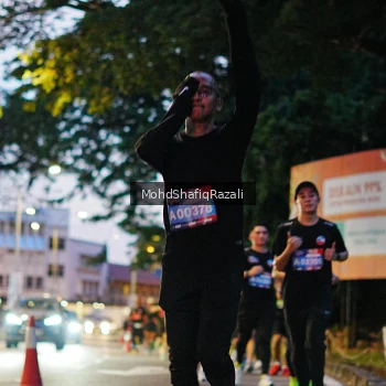 Runner Photo 4066763